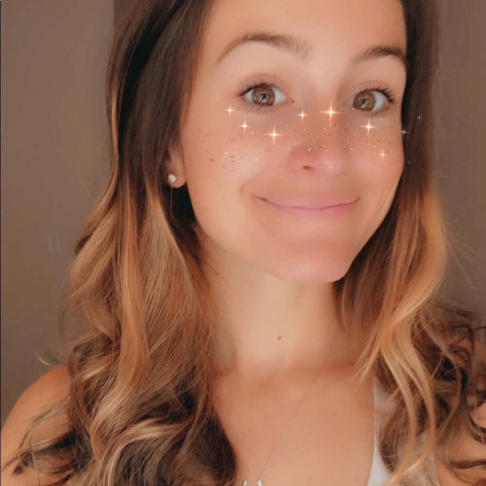 Meet your Posher, Madeline